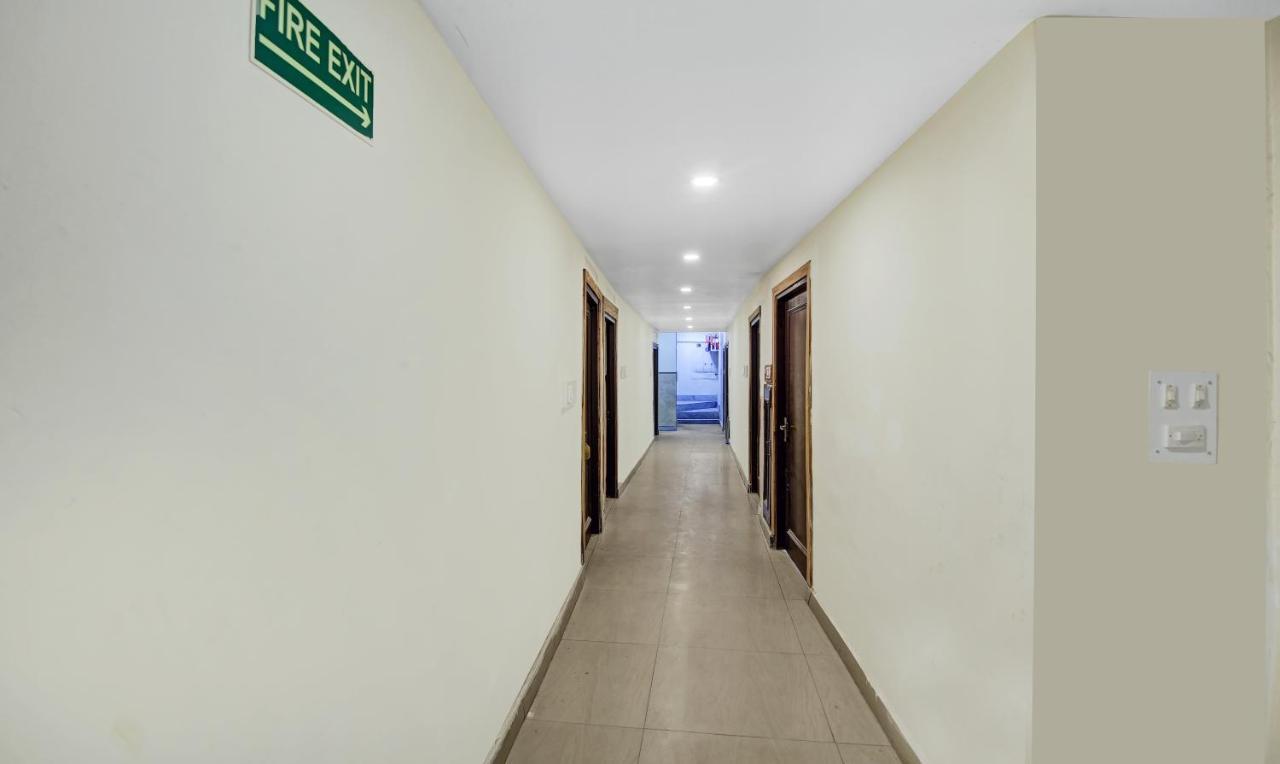 Itsy Hotels Amrita Raghunath Bazaar Джамму Экстерьер фото